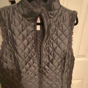 Denim and Company reversible quilted vest size large fits 12-14
